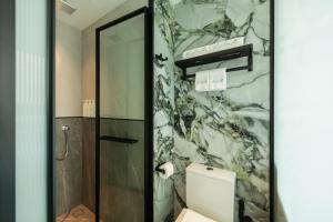 O baie la Hotel Waterloo Singapore - Handwritten Collection +12 fotografii