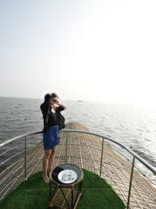 Φυσικό τοπίο κοντά σε αυτό το πλωτό κατάλυμα +41 φωτογραφίες