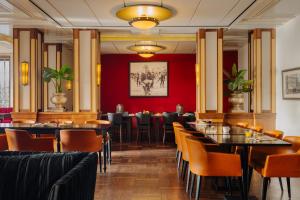 Posezení v ubytování Leonardo Oranje Hotel Leeuwarden