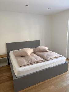 Postel nebo postele na pokoji v ubytování Apartment Strahlhorn by Interhome