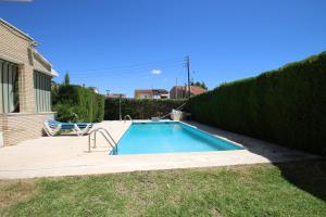 Swimmingpoolen hos eller tæt på Casa Viena Vilafortuny