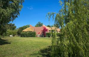 Vườn quanh Amazing Home In Cirella With Wifi