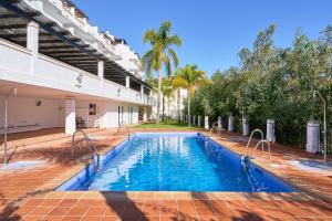 Бассейн в Vistas al mar - La Herradura или поблизости