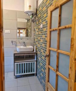 Foto sihtkohas Jāmb asuva majutusasutuse Piti khangpa galeriist