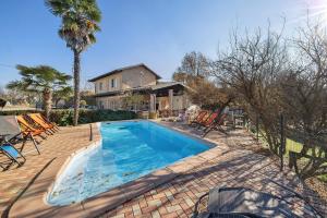 Πισίνα στο ή κοντά στο Cascina Orlandi