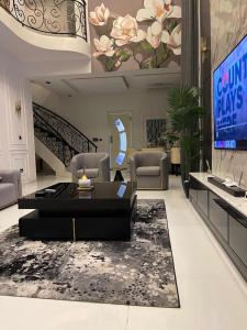 Μια τηλεόραση ή/και κέντρο ψυχαγωγίας στο Bigso Premium Villa