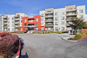 Το κτήριο όπου στεγάζεται  το διαμέρισμα