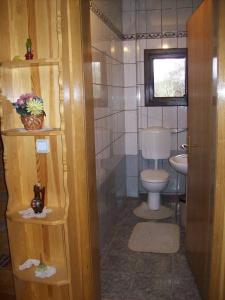 Et badeværelse på Leona Luka