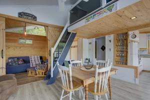 Χώρος καθιστικού στο Spa & Lake Access - Chalet Le Ptit Leo