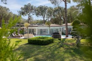 Vườn quanh Nirvana Mediterranean Excellence - Ultra All Inclusive