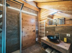 Kuchyň nebo kuchyňský kout v ubytování Summit Lodges + 25 fotografií