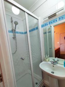 Koupelna v ubytování Hope and Anchor Inn