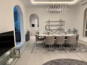 Posezení v ubytování منتزه كشيشه الرحمانية