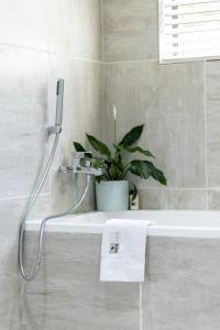 Ένα μπάνιο στο Mon Rêve Estate +66 φωτογραφίες