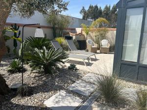 Zahrada ubytování Casita by the Castle + 7 fotografií