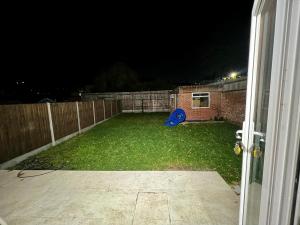 Zahrada ubytování Beautiful Modern 3 Bedroom Home