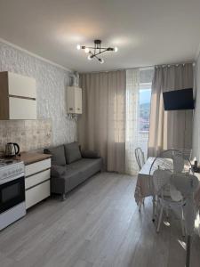 Η κουζίνα ή μικρή κουζίνα στο Neue Wohnung