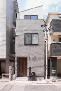 Budova, kde se prázdninový dům nachází