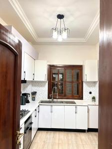 Η κουζίνα ή μικρή κουζίνα στο Residence Nicole +6 φωτογραφίες