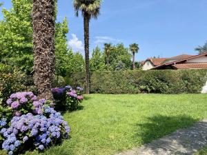 Zahrada ubytování Maison de ville rénovée à Cambo-les-Bains avec balcon-terrasse - FR-1-495-154