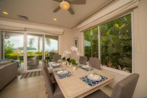 Posezení v ubytování Miramar 4E 3 bdr Ocean View in Los Suenos