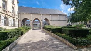 Κήπος έξω από το Le Remède - Studio calme hyper-centre Orléans