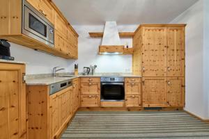 Kuchyň nebo kuchyňský kout v ubytování Haus Erni