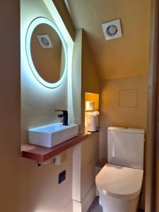 Koupelna v ubytování Romains - Bel appartement à Reims