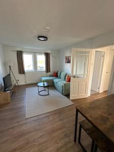 Istumisnurk majutusasutuses Lochside Hub