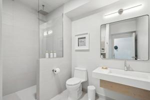 Un baño de Hotel Circulo 11 fotos más