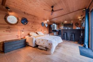 Χώρος καθιστικού στο Gîte Insolite Carpe Diem