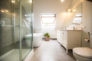 Koupelna v ubytování Casa Ecke-Frutillar bajo a una cuadra de la playa