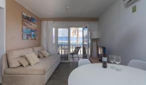 Posezení v ubytování Apartamentos LIVVO Galera Beach