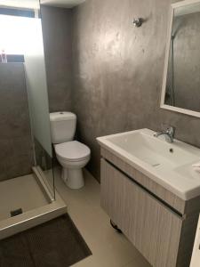 Un baño de Nenas house 22 fotos más