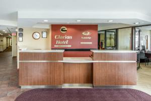 Certifikát, hodnocení, plakát nebo jiný dokument vystavený v ubytování Econo Lodge Broken Arrow-Tulsa