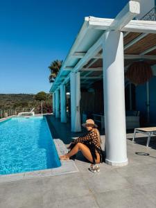 La alberca dentro o cerca de La Villa, independent villa with pool and jacuzzi