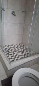 Ένα μπάνιο στο Magoveni Accommodation