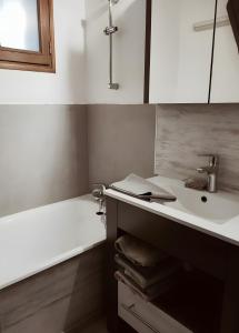 Ένα μπάνιο στο Studio 5 Pers, rdc, pied des pistes