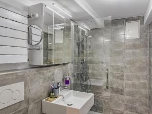 Ένα μπάνιο στο Objekt-Nr 241 - Hafen - Kurgartenstraße +2 φωτογραφίες