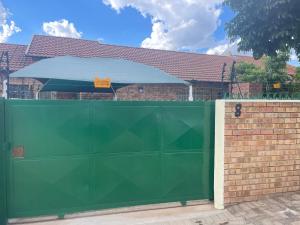 Φωτογραφία από το άλμπουμ του Omega 8 σε Πολοκουάνε