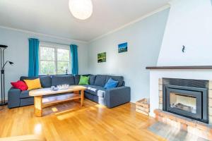 Φωτογραφία από το άλμπουμ του KAL871-Fagelsfors-Adalsvaegen-3 σε Fågelfors