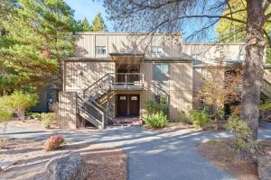 Budova, kde se prázdninový dům nachází