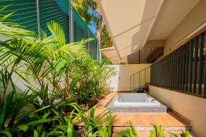 Balkón nebo terasa v ubytování The Passport Hotel