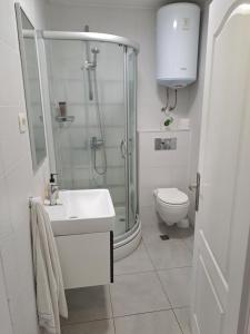 Ένα μπάνιο στο Central tower view +17 φωτογραφίες