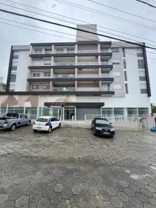 El edificio en el que está el departamento