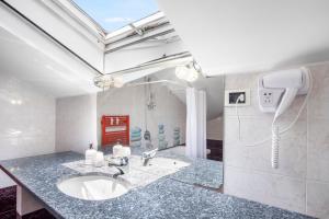 Et badeværelse på GardenHouse Frascati + 32 billeder