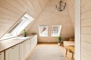 Φωτογραφία από το άλμπουμ του 1BR Balcony in heart of old town στο Μπέργκεν