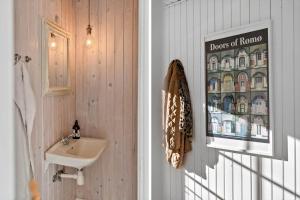 Ένα μπάνιο στο 2553-Romo-P-S-Carlsvej-10