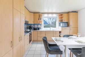 Kuchyň nebo kuchyňský kout v ubytování Ferienhaus Deichliebe
