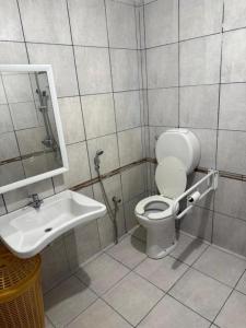 Phòng tắm tại Casa Yvy Guazú